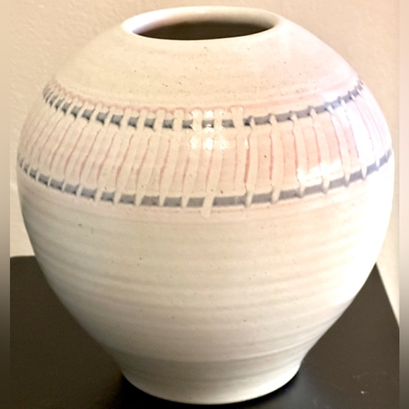 Vintage 80s Huge Studio Art Pottery Bulbous Artisan Vase Blue Rose Stripe Design - Picture 2 of 14